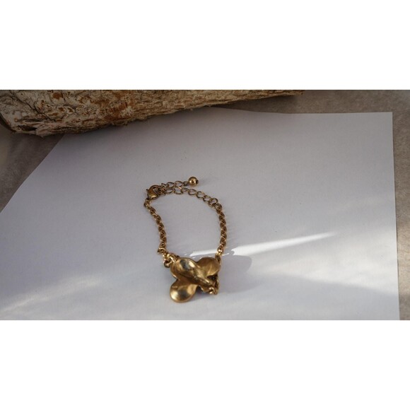 Vintage bee charm bracelet gold tone enamel rhinestone bug 1990s whimsy, 7 inch - Picture 4 of 10